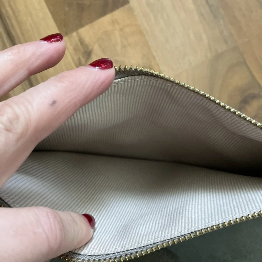 margot Suede Tote Bag in Light Gray